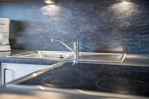 Holiday Apartment "Residenz Condor Rosengarten" with Mountain View, Sauna, Wi-Fi & Garden