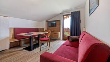 Télévision, table de tennis de table