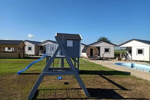 Children's area - Holiday homes with pool, sauna and jacuzzi (Gaski)