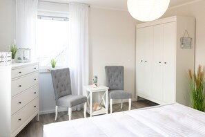 Unclassified image, 5 of 31, button