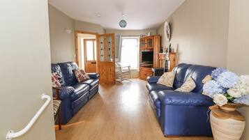 Cottage | Living room