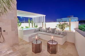 Luxury Double Room, 1 King Bed | Terrace/patio
