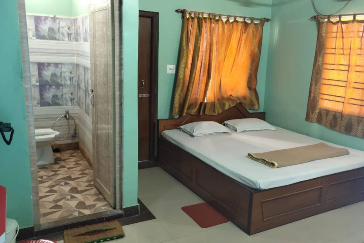 Egyptian cotton sheets, premium bedding, down duvets, memory-foam beds
