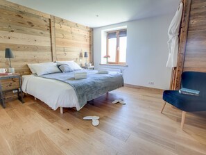 5 間睡房、免費 Wi-Fi