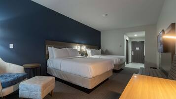 Habitación estándar, 2 camas Queen size, con acceso para personas discapacitadas | Ropa de cama hipoalergénica y decoración personalizada