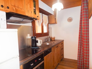 Kühlschrank, Mikrowelle, Geschirrspüler