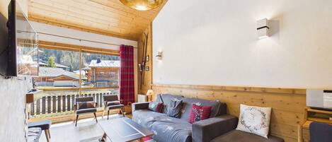 Fernseher, Kamin