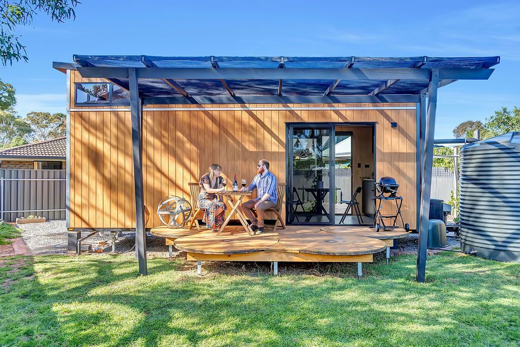 Tiny House — image 2