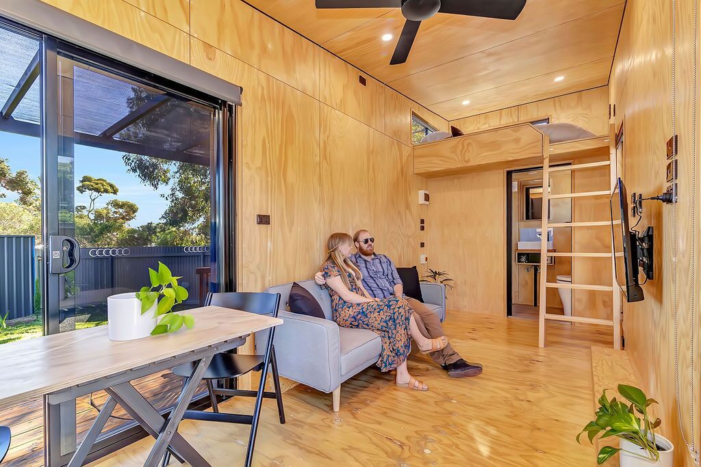 Tiny House — image 4