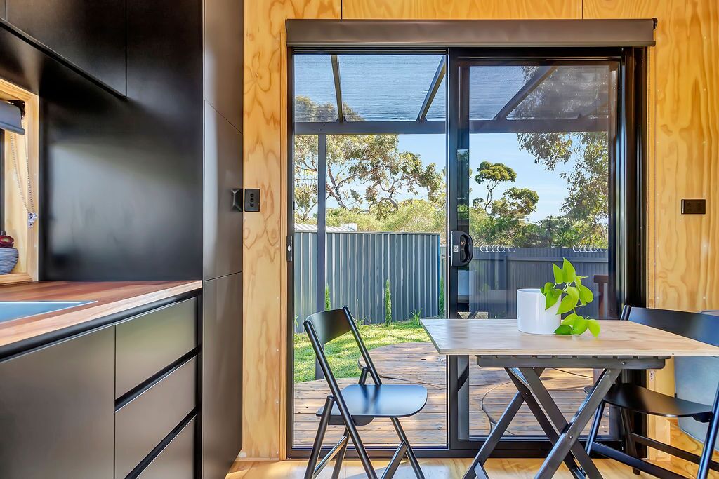 Tiny House — image 3