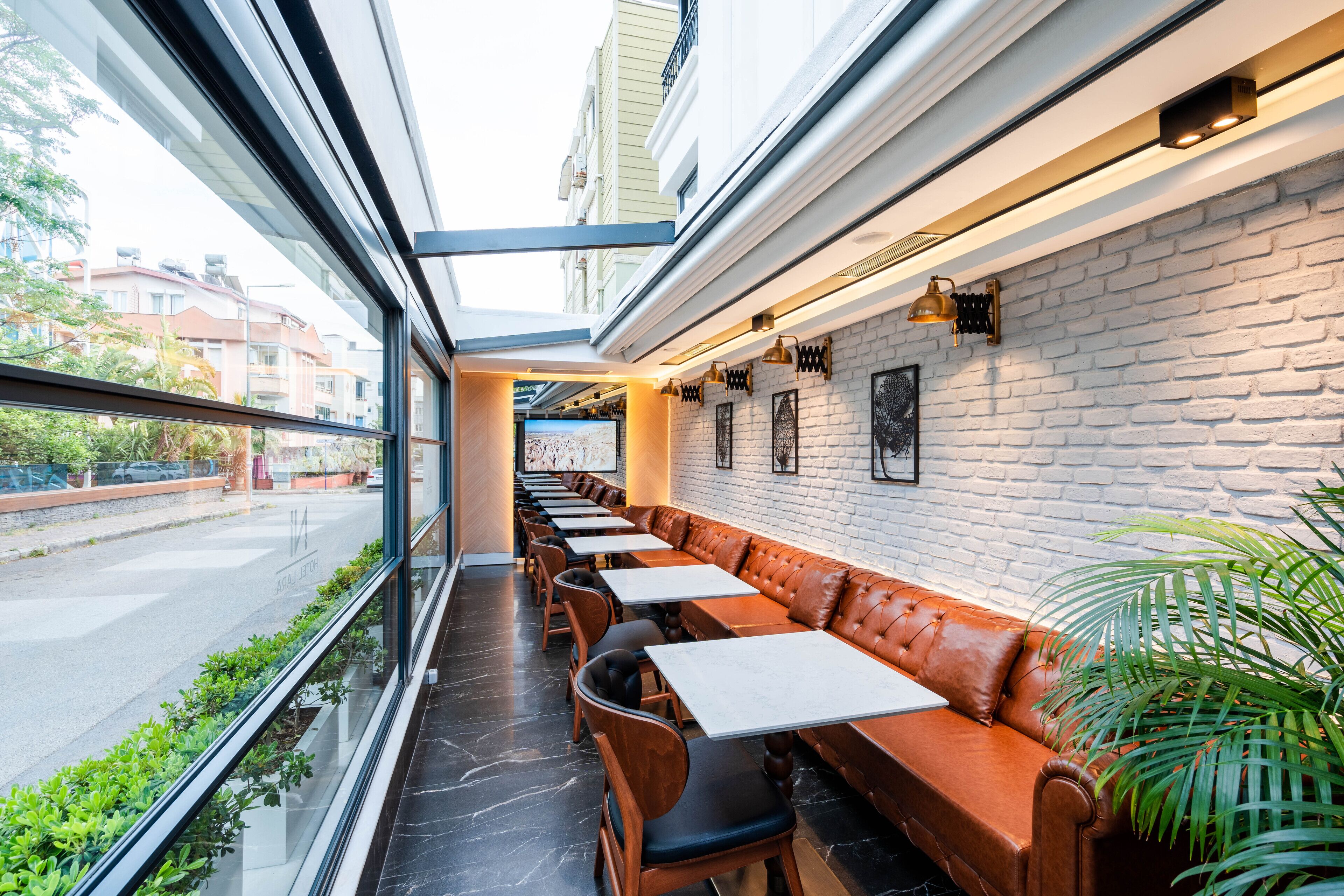 42-inch led tv with satellite channels, tv