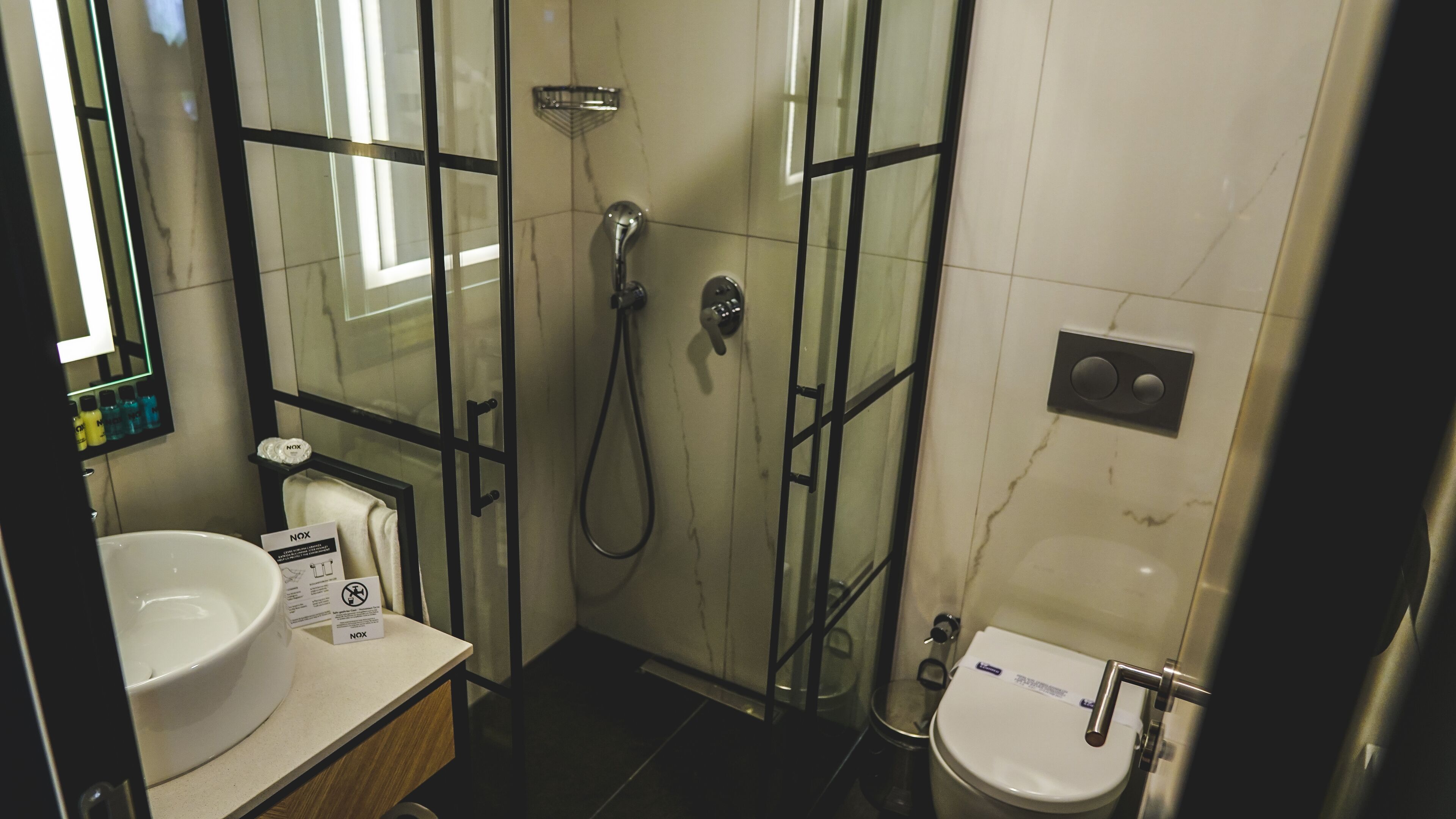 panoramic room, 2 bedrooms, lanai | bathroom | shower, free toiletries, hair dryer, bathrobes