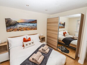 Cottage | 1 bedroom, individually decorated, individually furnished, free WiFi - 3 Rothbury Place (Lytham St. Anne's)