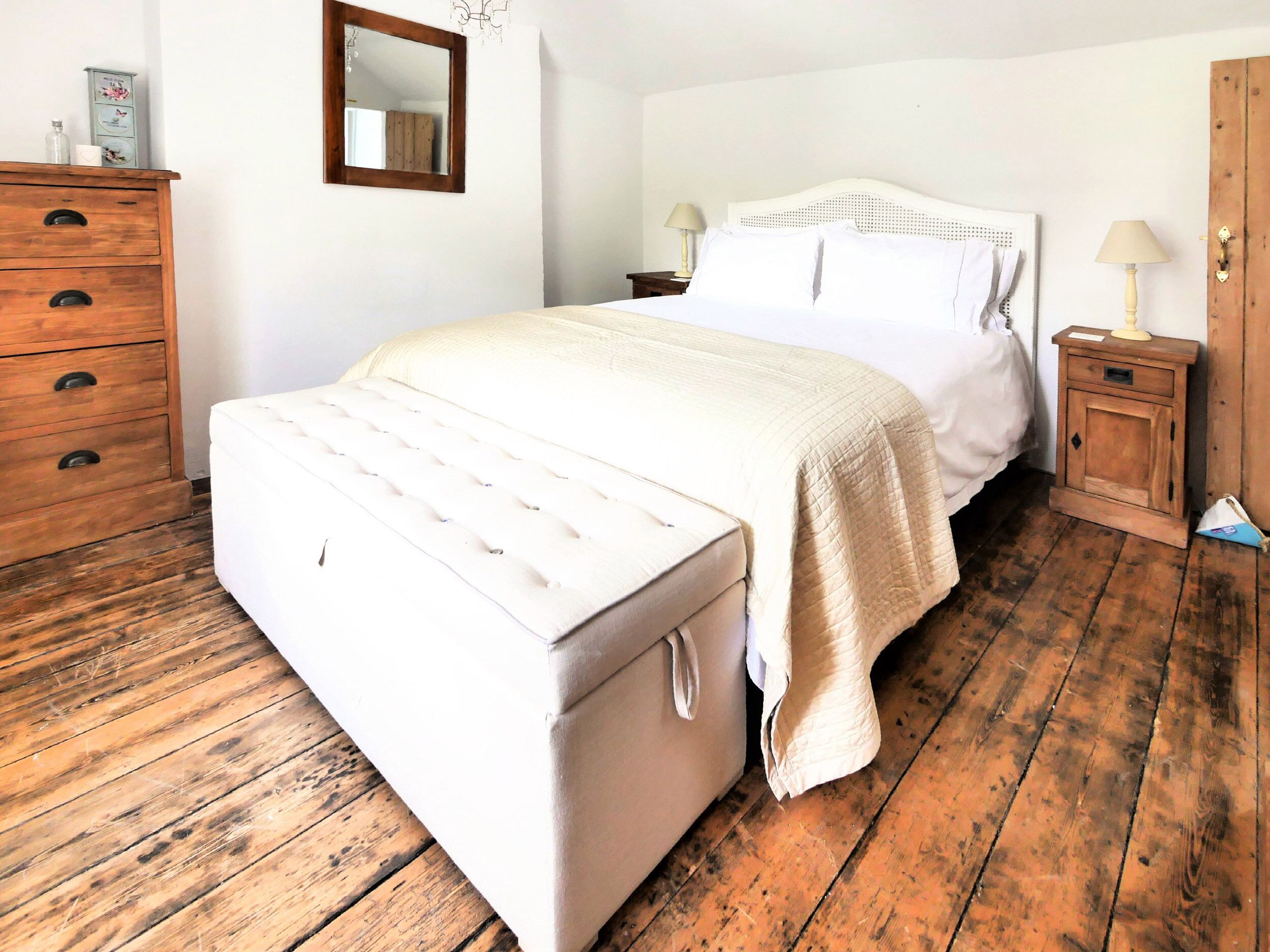 Cottage | 4 bedrooms, individually decorated, individually furnished, free WiFi