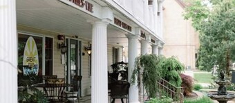 Top location, no cleaning fee, everthings close G