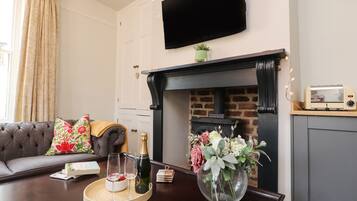 Cottage | Interior