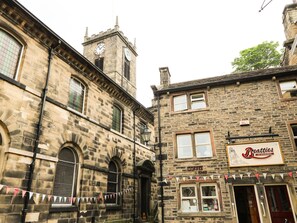 Cottage | Interior - Victoria House (Holmfirth)
