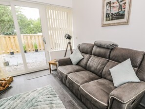Cottage | Living room - 2 Mountain View (Llangefni)