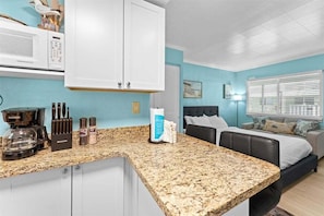 Interior - Beachfront Resort Suite With Heated Pool - Tropic Terrace Resort #4 (Saint Petersburg)