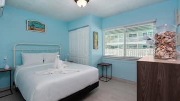 2 bedrooms, desk, iron/ironing board, free WiFi