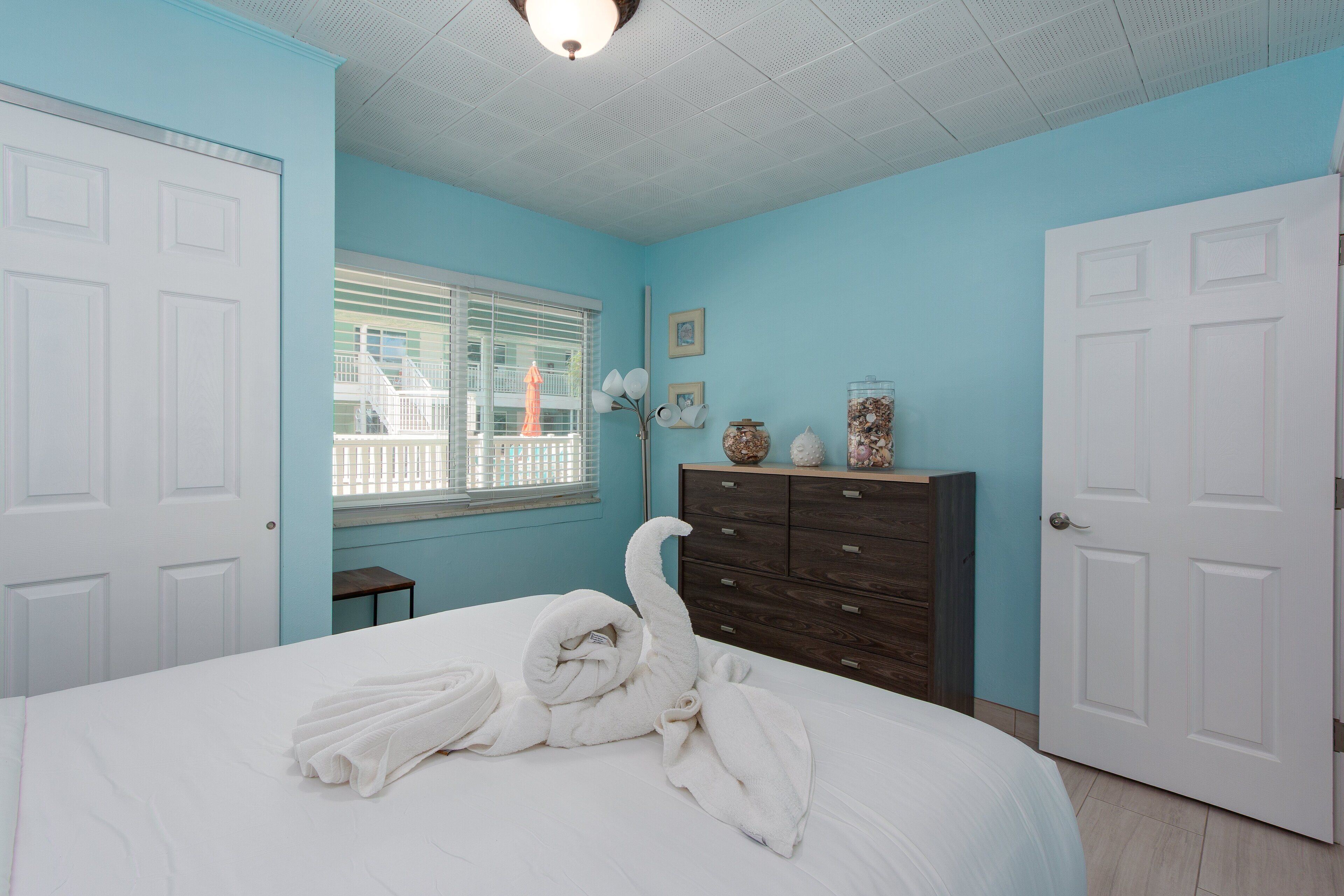 2 bedrooms, desk, iron/ironing board, free WiFi