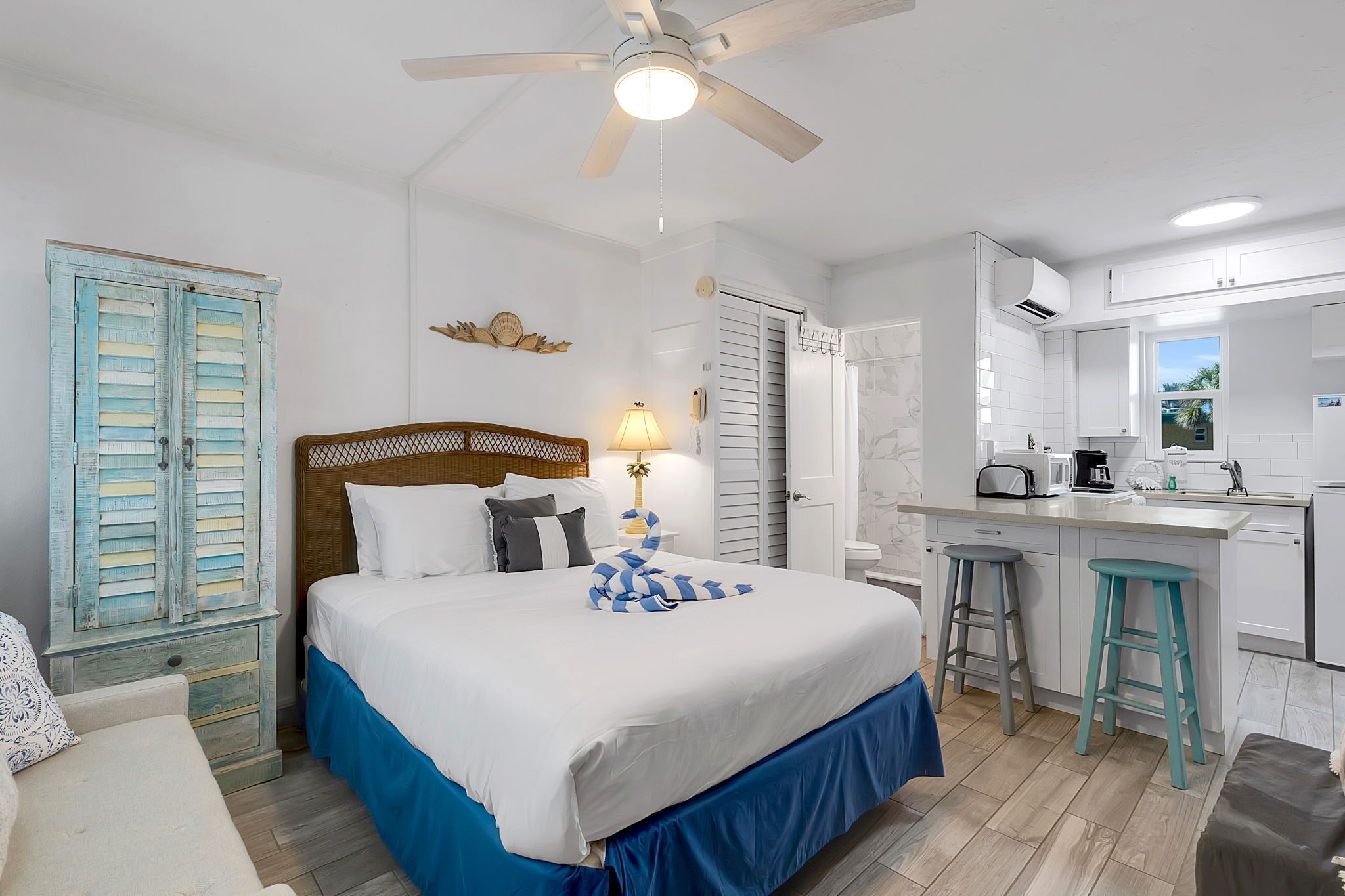 1 soverom, strykejern/-brett, wi-fi (inkludert) og sengetøy