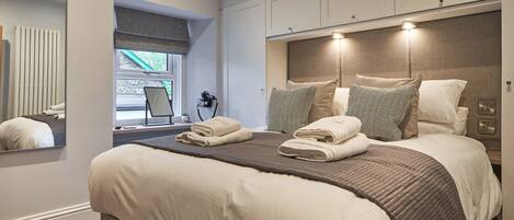 Cottage | 3 bedrooms, individually decorated, individually furnished, free WiFi