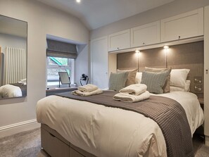Cottage | 3 bedrooms, individually decorated, individually furnished, free WiFi - Upper Sheriff's Place (Windermere)