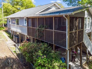 Exterior - 5 Blocks 2 Beach-Pet Friendly- Golf Cart-Early Check-in (North Myrtle Beach)