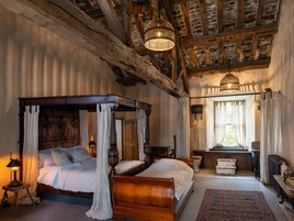 Cottage | 10 bedrooms, individually decorated, individually furnished, free WiFi