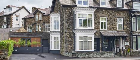 Cottage | Front of property