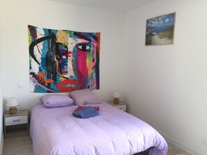 2 makuuhuonetta, vauvan matkasänky, ilmainen Wi-Fi, vuodevaatteet