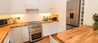 Curlew Cottage, 2 Fenkle Street