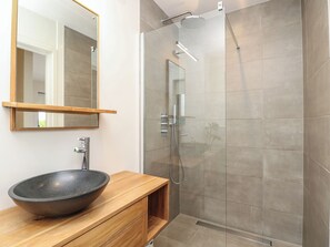 Cottage | Bathroom | Shower - Aquanaut (Cowes)