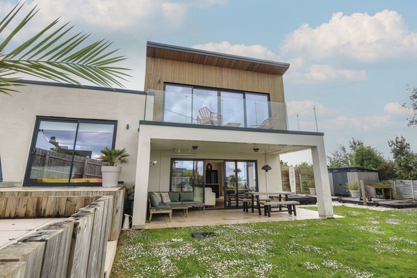 Cottage | Outdoor dining