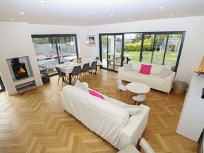 Cottage | Living area - Aquanaut (Cowes)