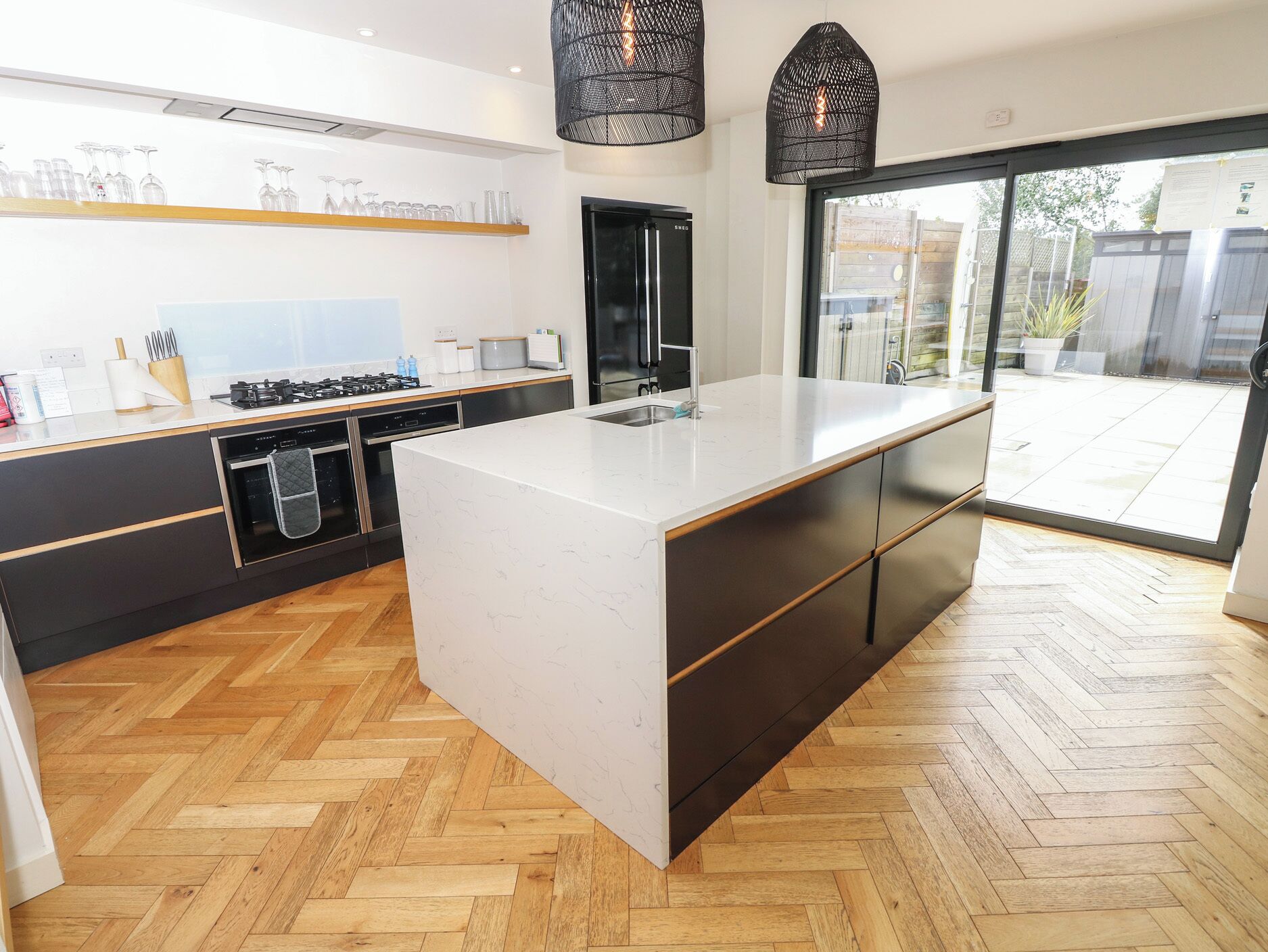 Cottage | Private kitchen | Fridge, dishwasher, electric kettle, toaster