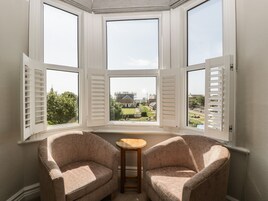 Cottage | 8 bedrooms, individually decorated, individually furnished, free WiFi