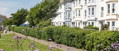 Cottage | Property grounds