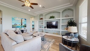 TV, fireplace