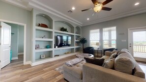 TV, fireplace, offices