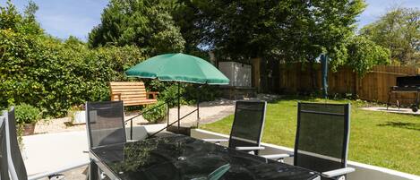 Cottage | Property grounds