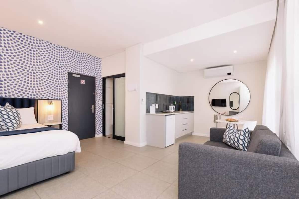 1 bedroom, premium bedding, in-room safe, individually decorated