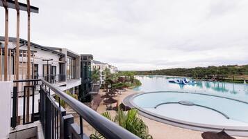 Suite Studio Exécutive, 1 grand lit et 1 canapé-lit, non-fumeur, vue lagon | Vue depuis le balcon