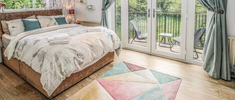 Cottage | 3 bedrooms, individually decorated, individually furnished, free WiFi