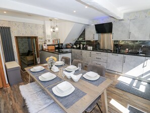 Cottage | Interior - Springhead Cottage (Keighley)