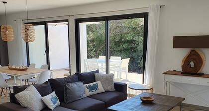 Beautiful new contemporary villa with private pool