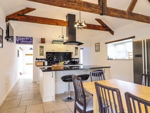 Cottage | Dining