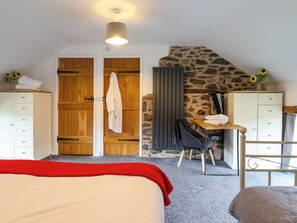 4 bedrooms, individually decorated, individually furnished, free WiFi - Y Beudy (the Dairy (Oswestry)