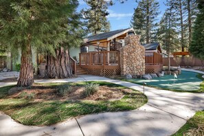Exterior - Moose Manor #2012 by Big Bear Vacations (Big Bear Lake)